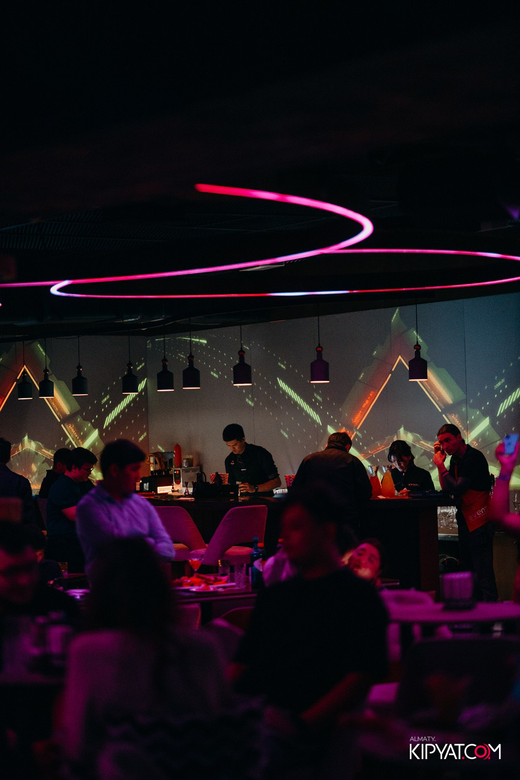 EVENT BAR. КИПЯТКОМ АЛМАТЫ!