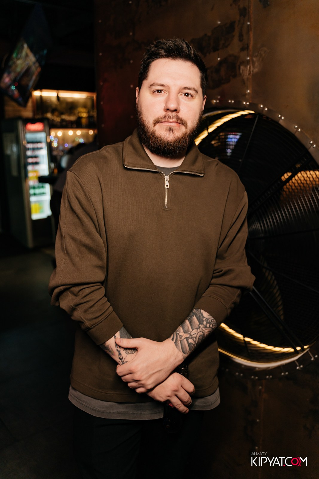 SPACE LOUNGE BAR. КИПЯТКОМ АЛМАТЫ!