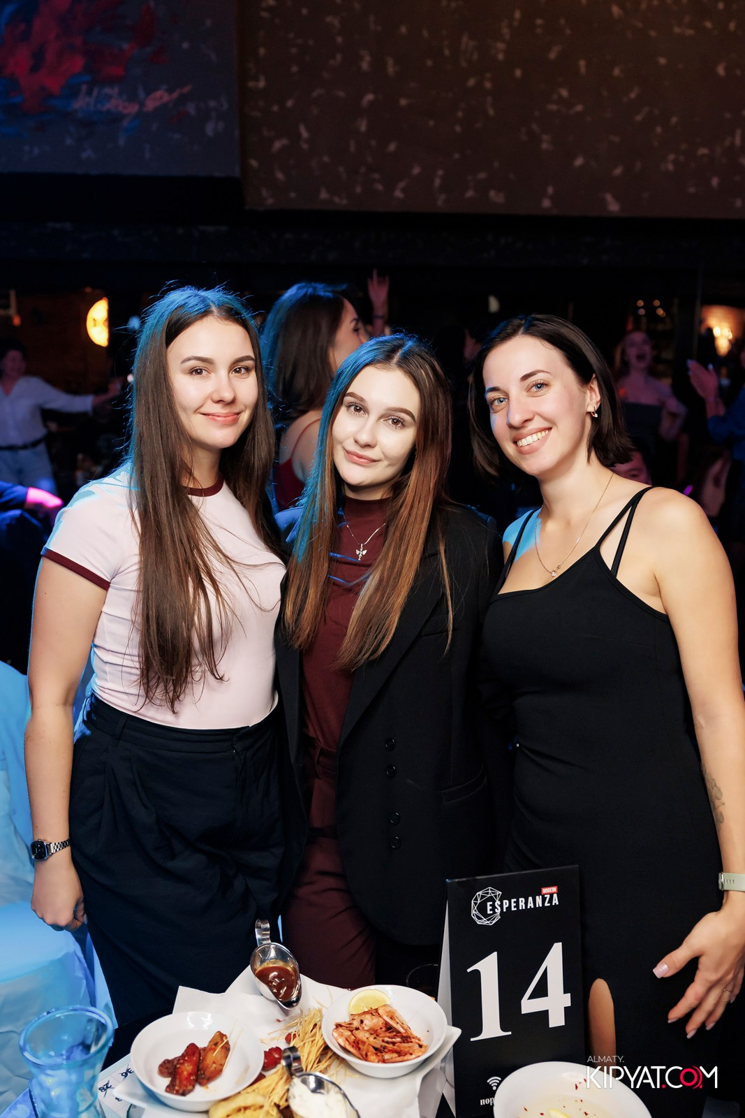 МУЗЫКАЛЬНОЕ ЛОТО В HIT RETRO. КИПЯТКОМ АЛМАТЫ!