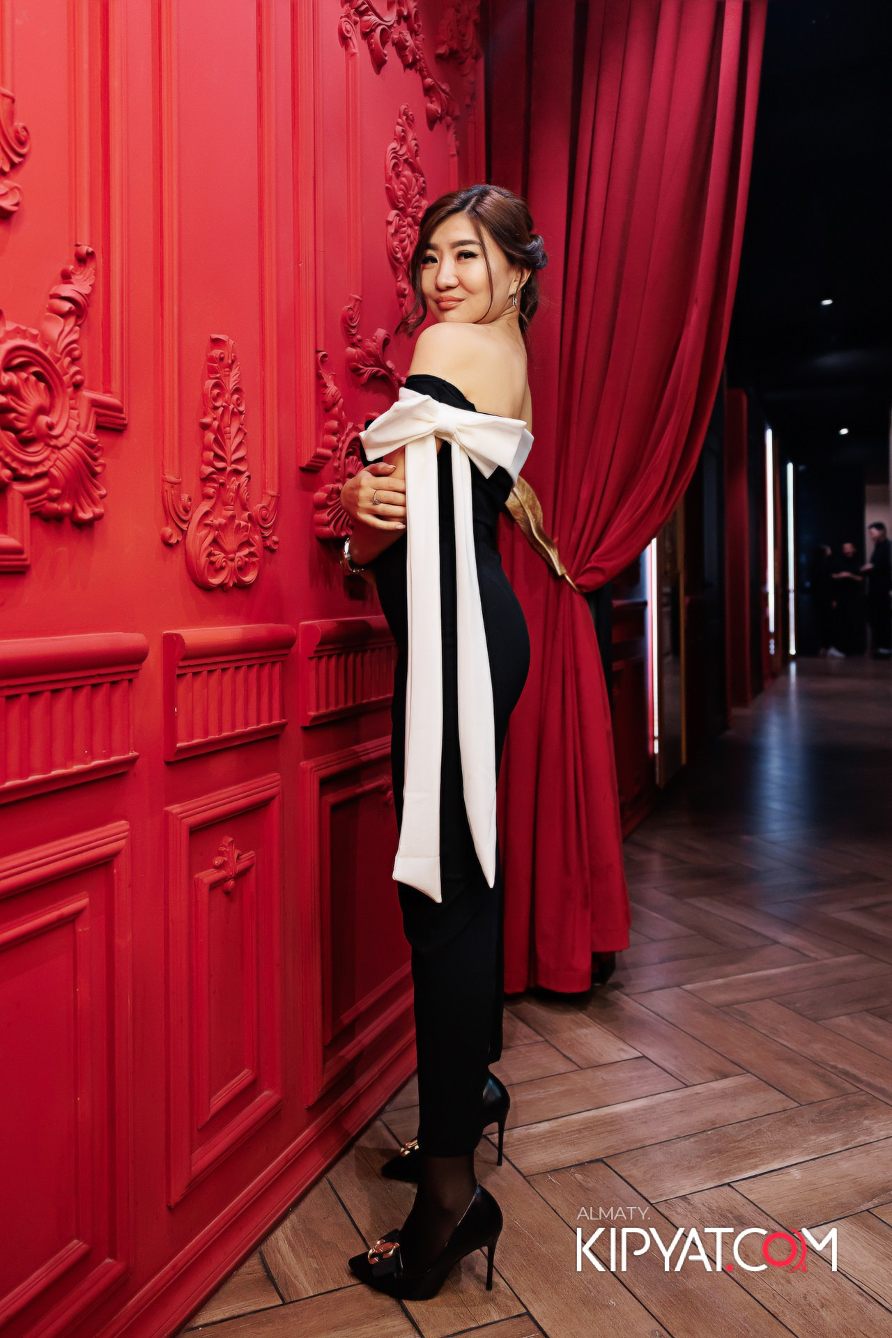 ЗАЯ, НА БИС. КИПЯТКОМ АЛМАТЫ!