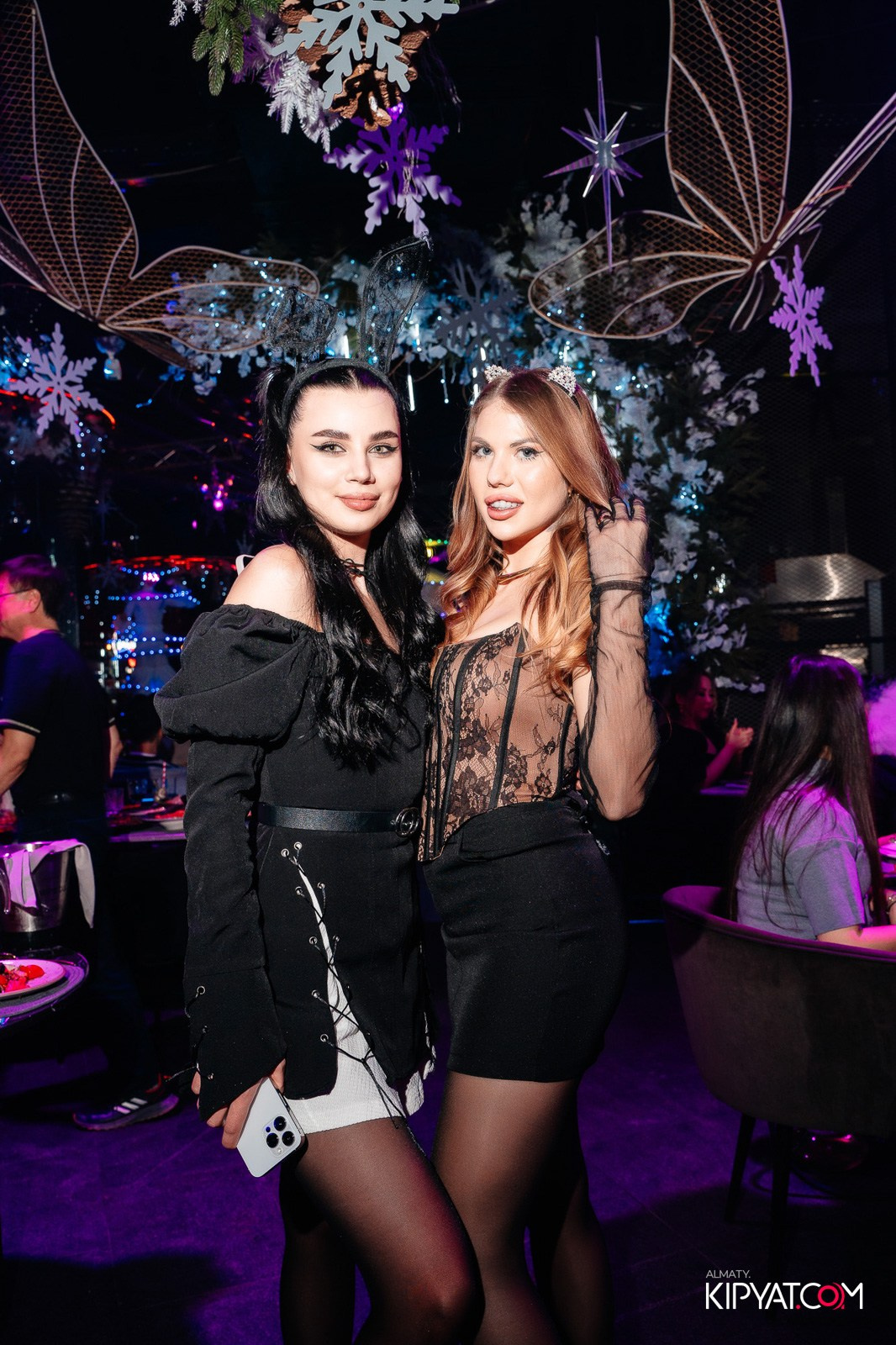 FRIENDS BAR & TERRACE. КИПЯТКОМ АЛМАТЫ!