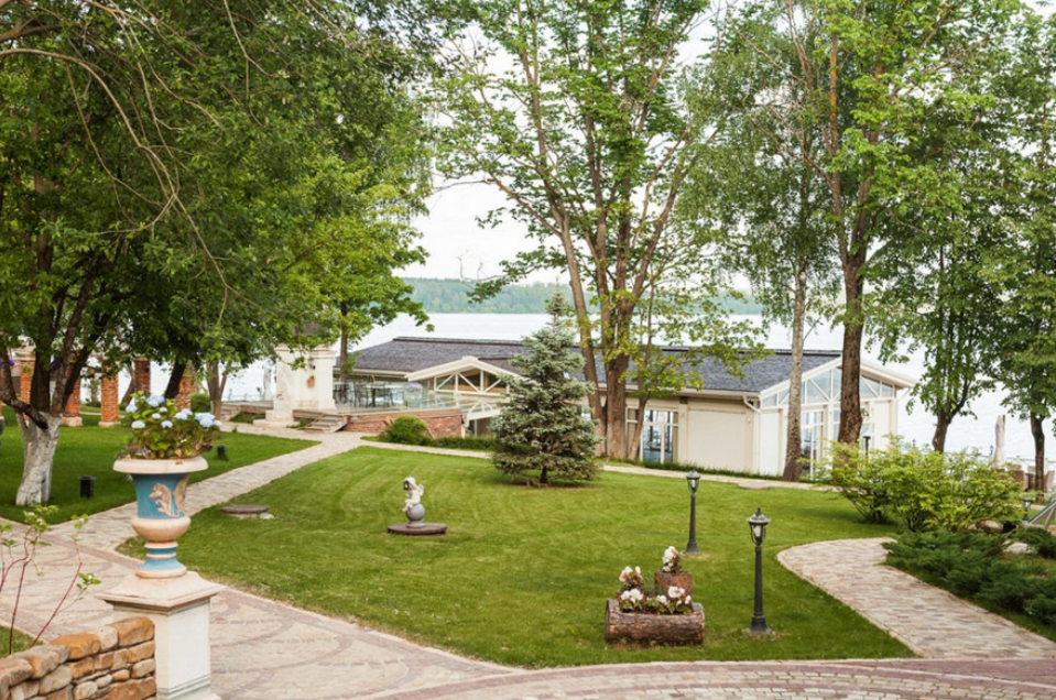 Площадка № 6-2. Свадебный организатор Москва