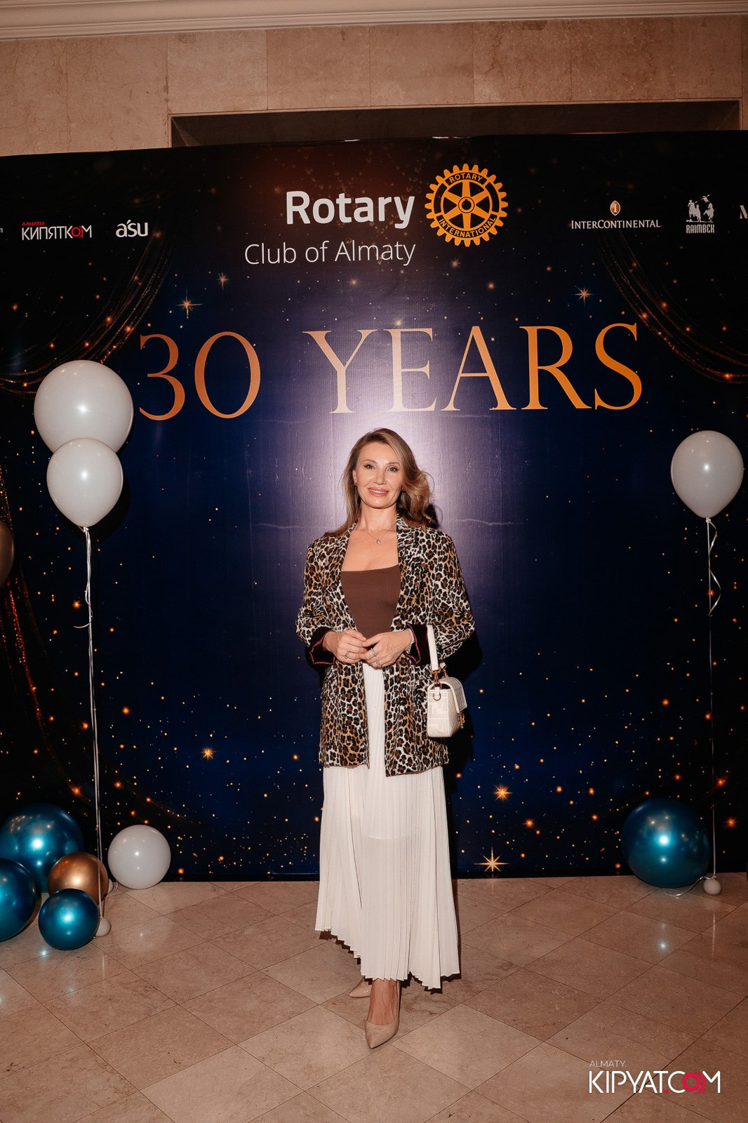 БЛАГОТВОРИТЕЛЬНЫЙ УЖИН В ЧЕСТЬ 30-ЛЕТИЯ ROTARY CLUB OF ALMATY. КИПЯТКОМ АЛМАТЫ!