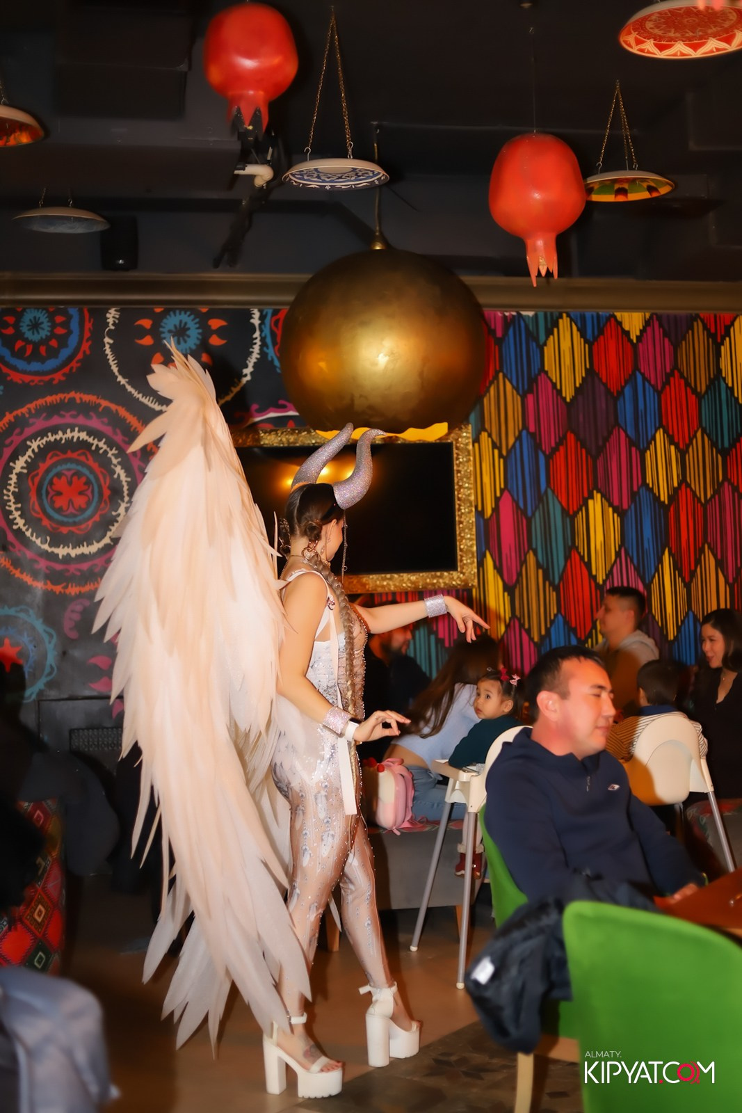 РЕСТОРАН PAVLIN MAVLIN. КИПЯТКОМ АЛМАТЫ!