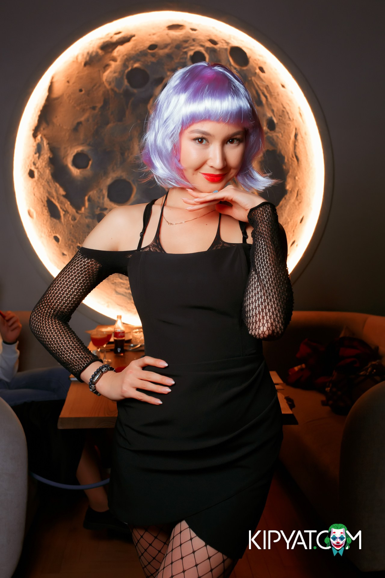 TO HE MOON LOUNGE & HOOKAN. КИПЯТКОМ АЛМАТЫ!