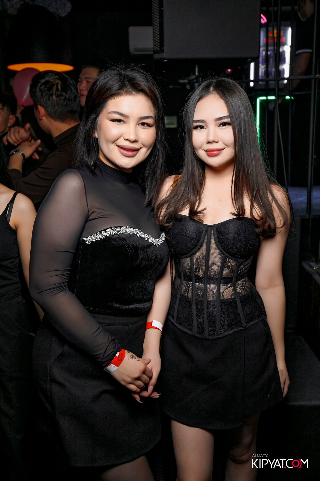 UYAT EMES BAR. КИПЯТКОМ АЛМАТЫ! Фотосъемка мероприятий в Алматы