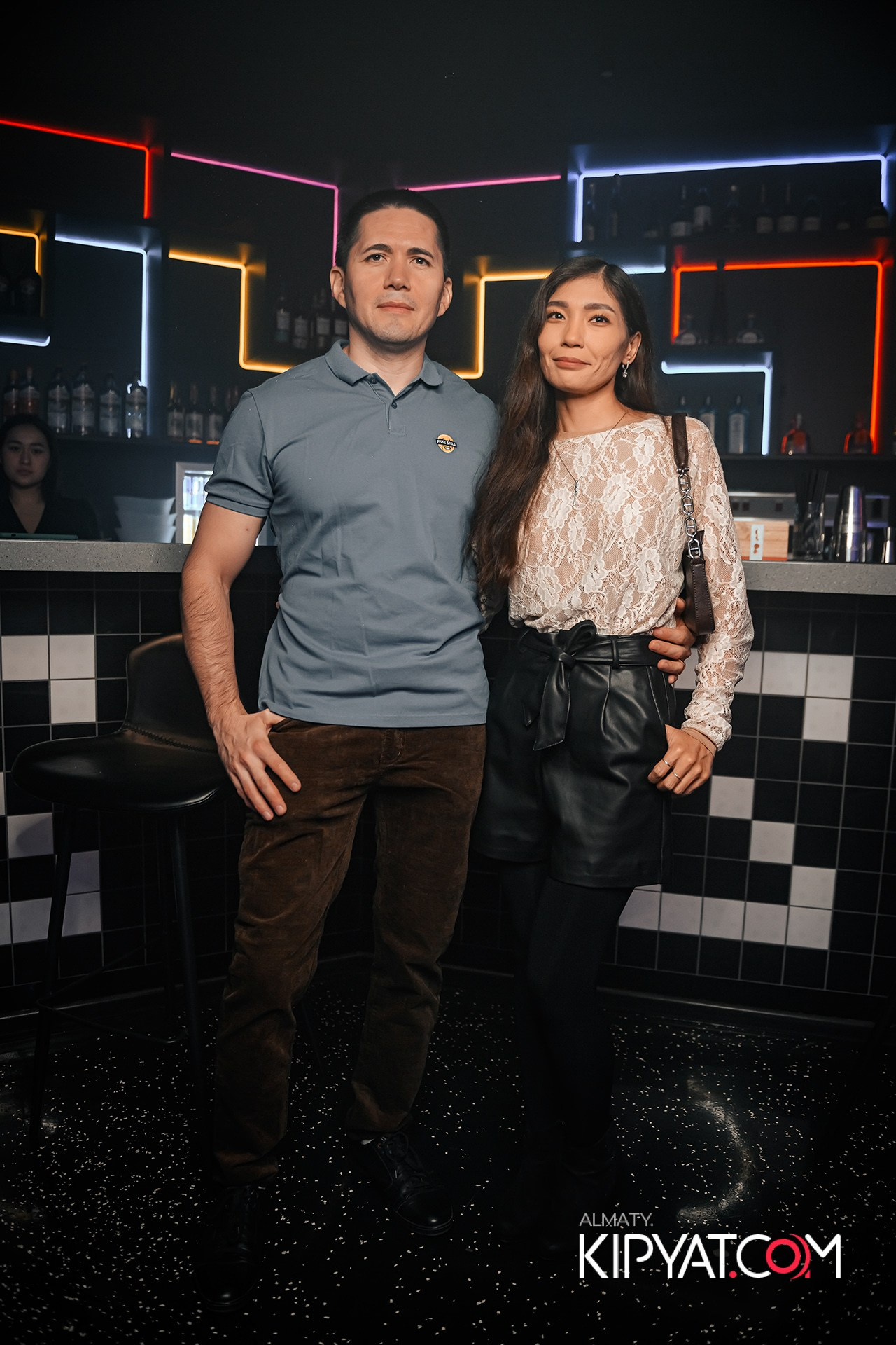 SANTA BARBARA ВЫСТУПЛЕНИЕ ГРУППЫ БРАТЬЯ ГРИММ. КИПЯТКОМ АЛМАТЫ!