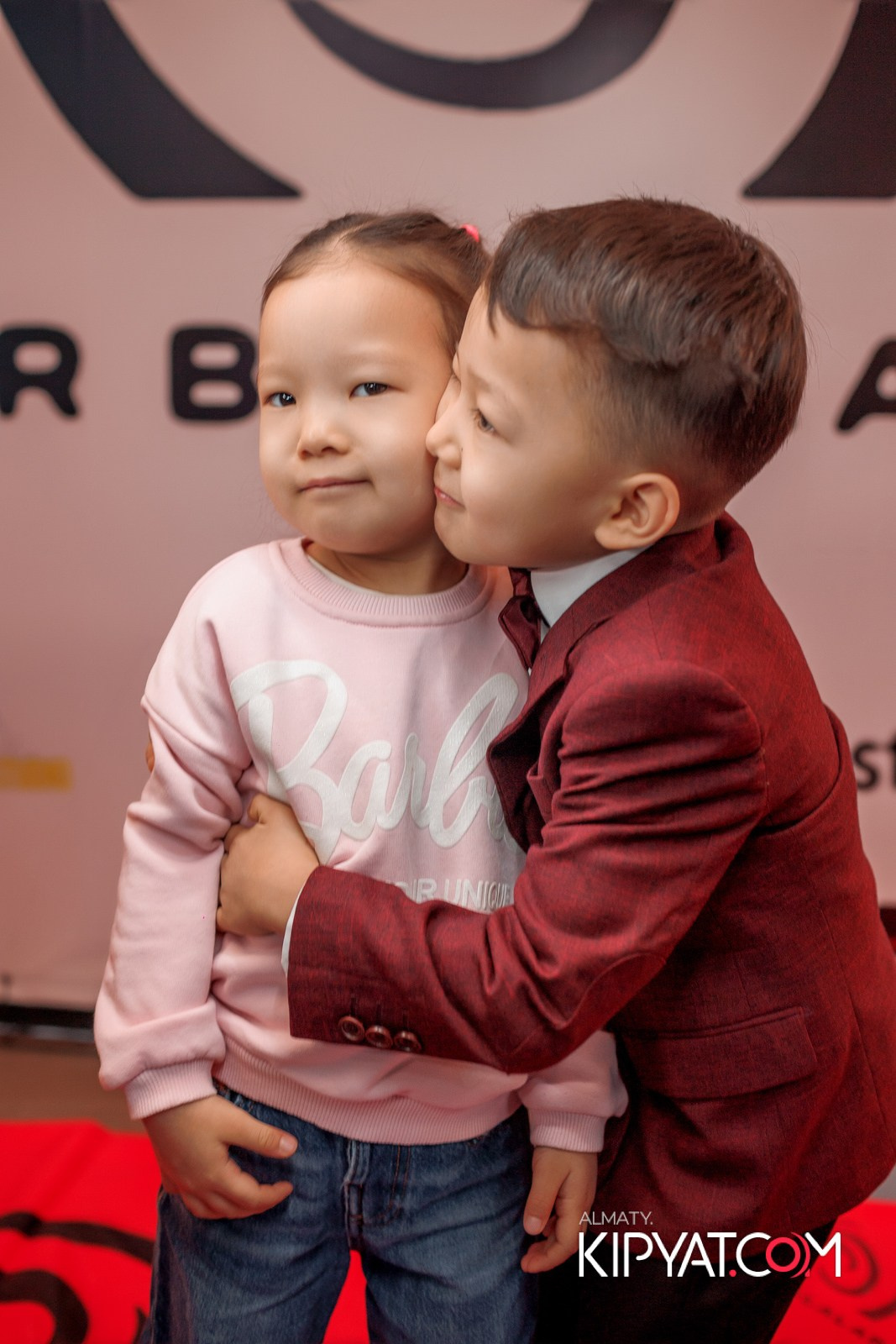 ПРЕЗЕНТАЦИЯ 8 ГРУППЫ КИНОПРОЕКТА «STARBALALAR». КИПЯТКОМ АЛМАТЫ!