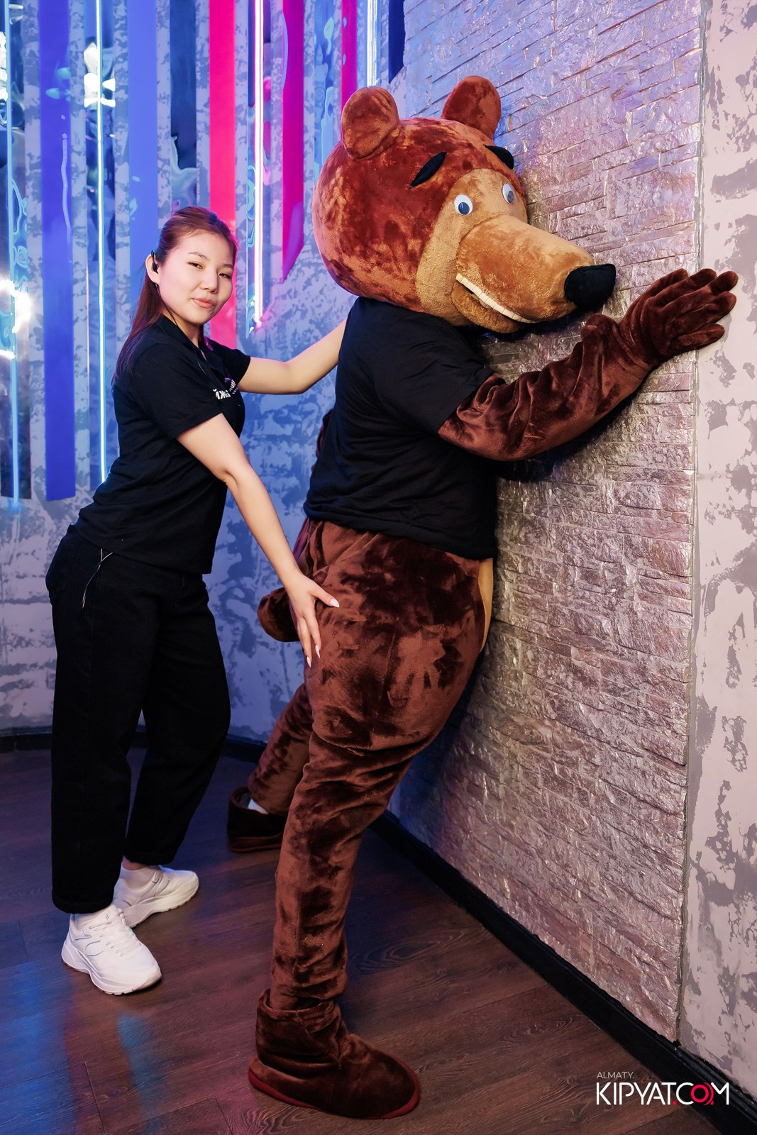 УХО И МЕДВЕДЬ НА ГАГАРИНА. КИПЯТКОМ АЛМАТЫ!