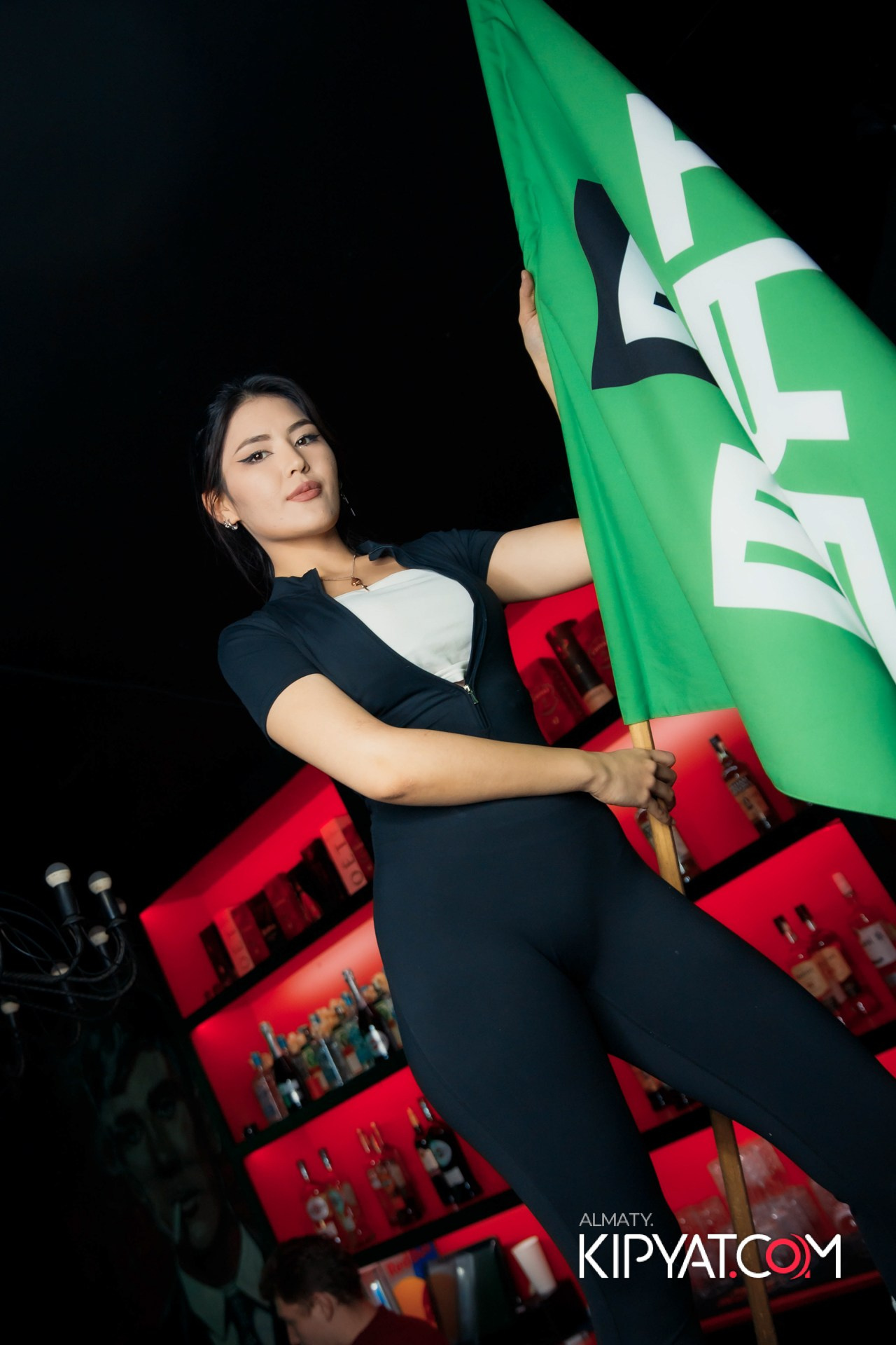 UYAT EMES BAR. КИПЯТКОМ АЛМАТЫ!