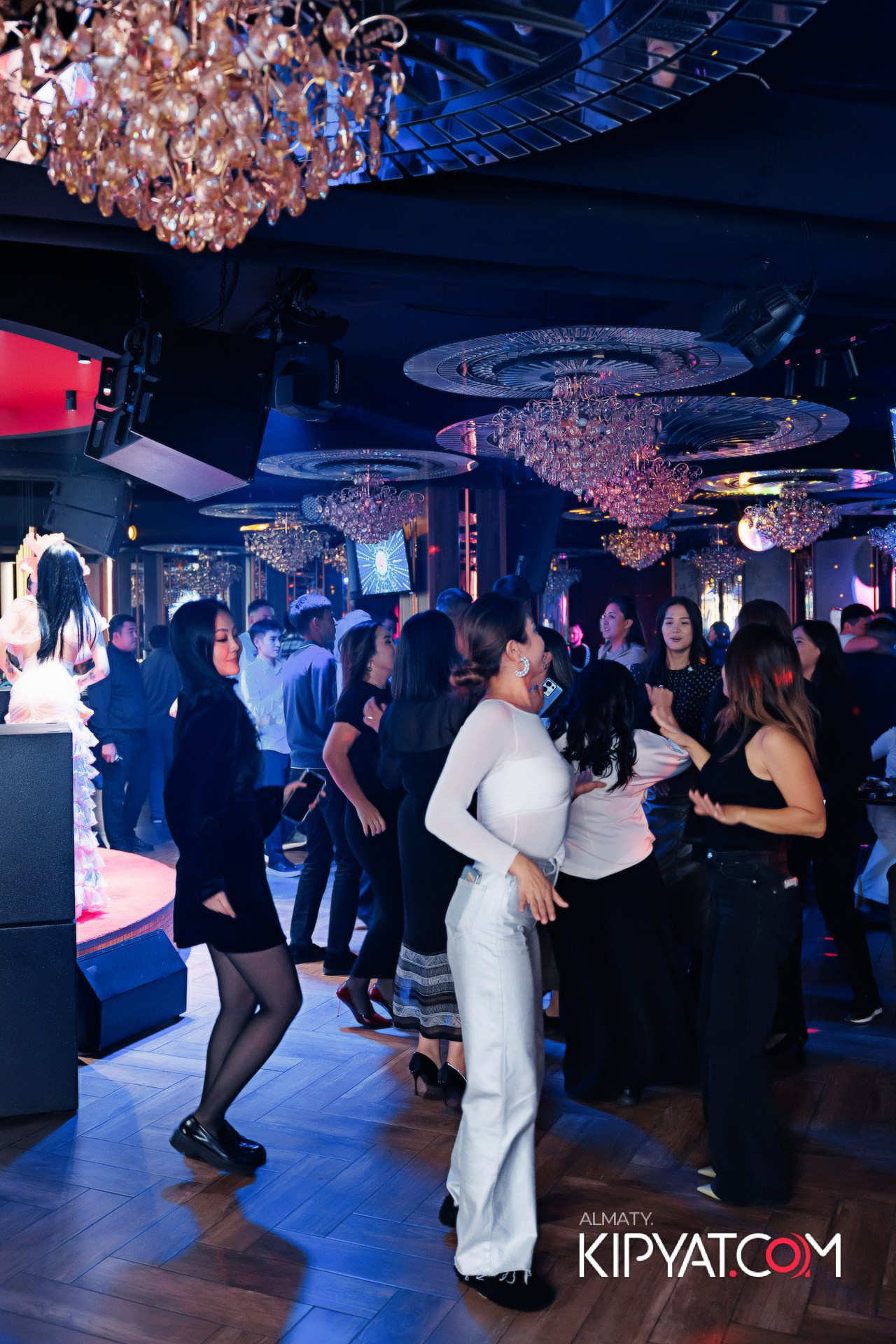 ЗАЯ, НА БИС. КИПЯТКОМ АЛМАТЫ!