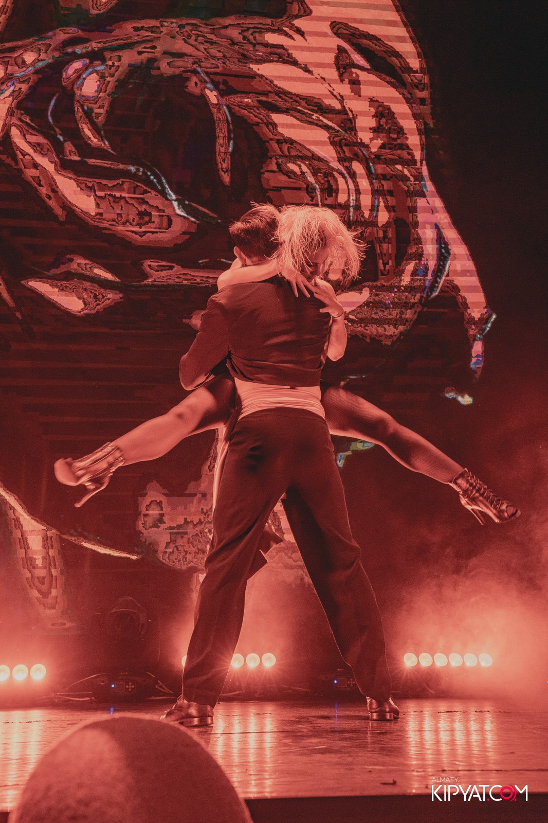 QUEEN. КИПЯТКОМ АЛМАТЫ!