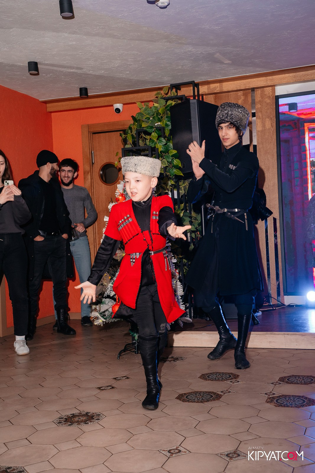 MODI RESTORANCHIK. КИПЯТКОМ АЛМАТЫ!