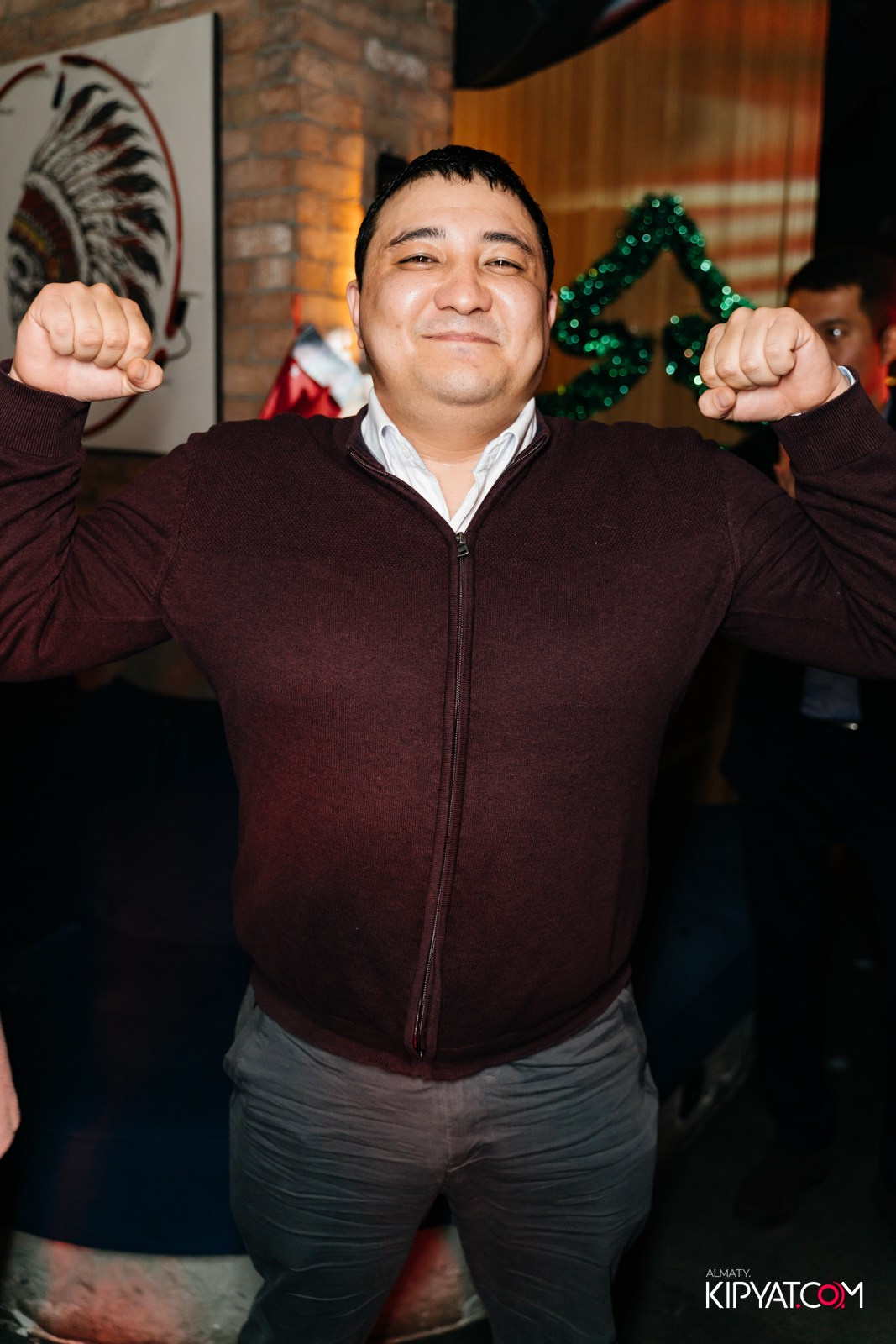 SPACE LOUNGE BAR. КИПЯТКОМ АЛМАТЫ!