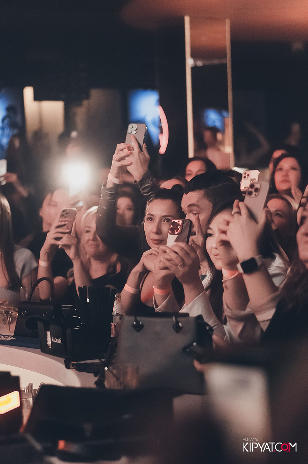 CLUB SHOW BY ИРИНА КАЙРАТОВНА В SANTA BARBARA CLUB. КИПЯТКОМ АЛМАТЫ!