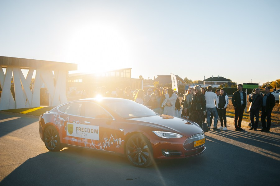 Тест-драйв Tesla. Главная