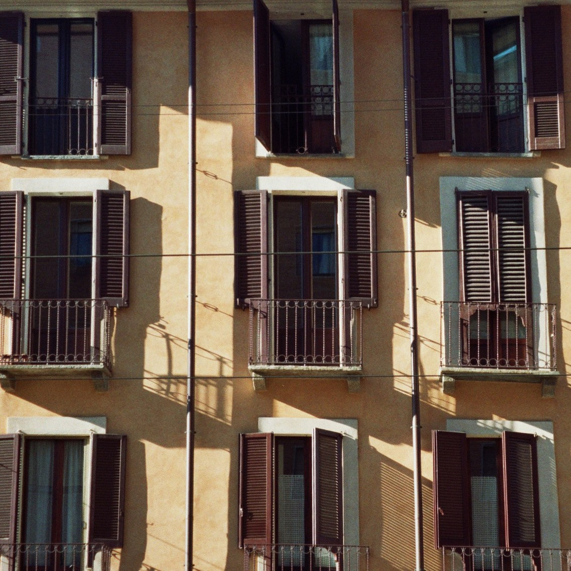 Street. Sasha Shu — retoucher and photographer