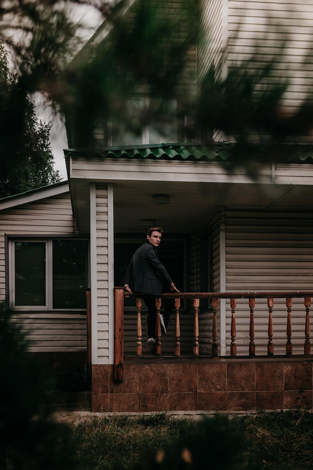 Артём. Съёмка в стиле фильма «Сумерки». Фотограф Регина Крикунова г. Красноярск