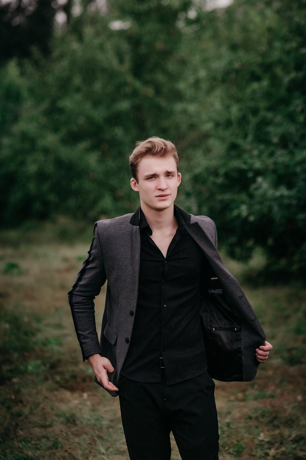 Артём. Съёмка в стиле фильма «Сумерки». Фотограф Регина Крикунова г. Красноярск