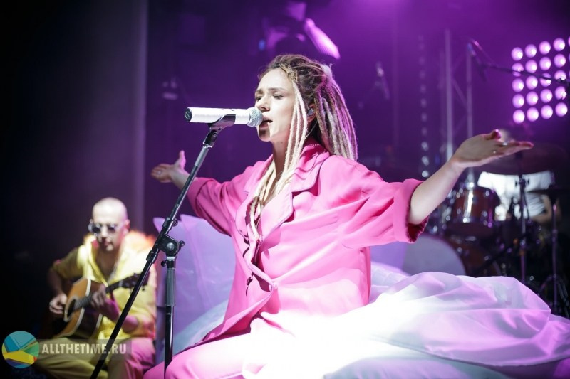 IOWA. Магия музыки в кадре: Концертная Фотография