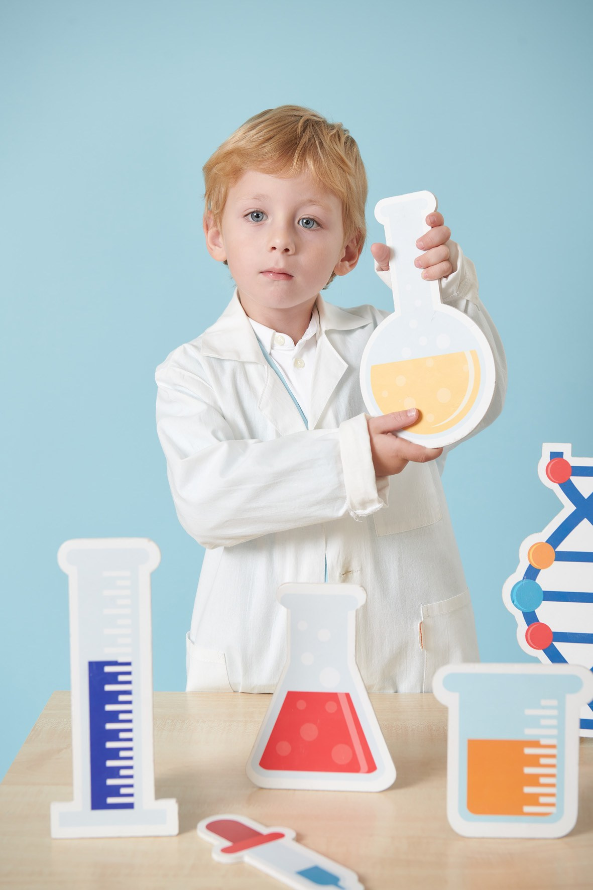 Лаборатория Чудес. Выпускные альбомы для детского сада, школы — Москва и область | Апрель Фото