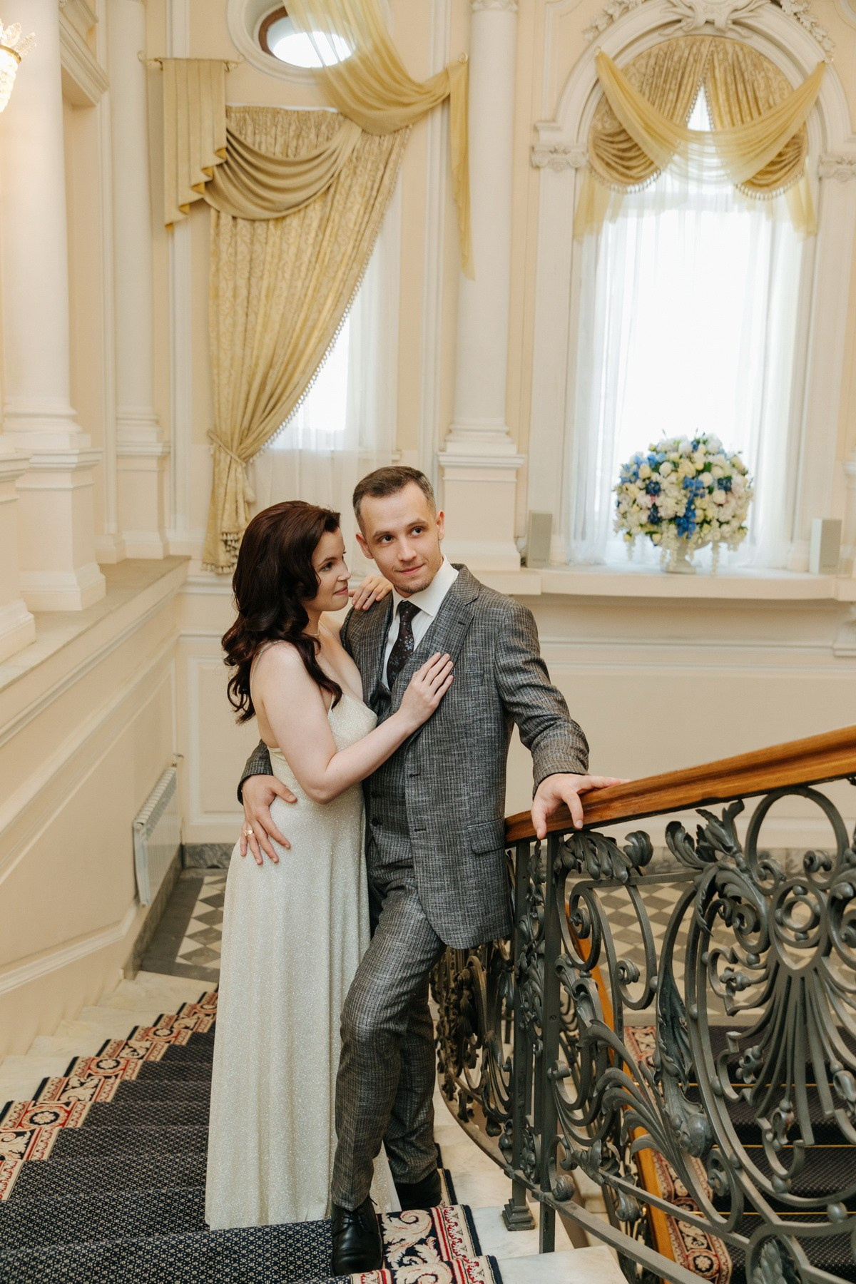 Свадебная прогулка в СПб, фотограф Денис Дорфф. Фотограф крещение венчание в Петербурге! Помогает подобрать храм и посоветовал душевного батюшку в СПб