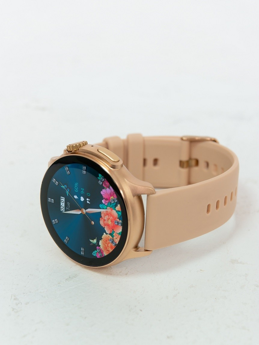 Аксессуар в лаконичной предметной съемке на белом фоне.