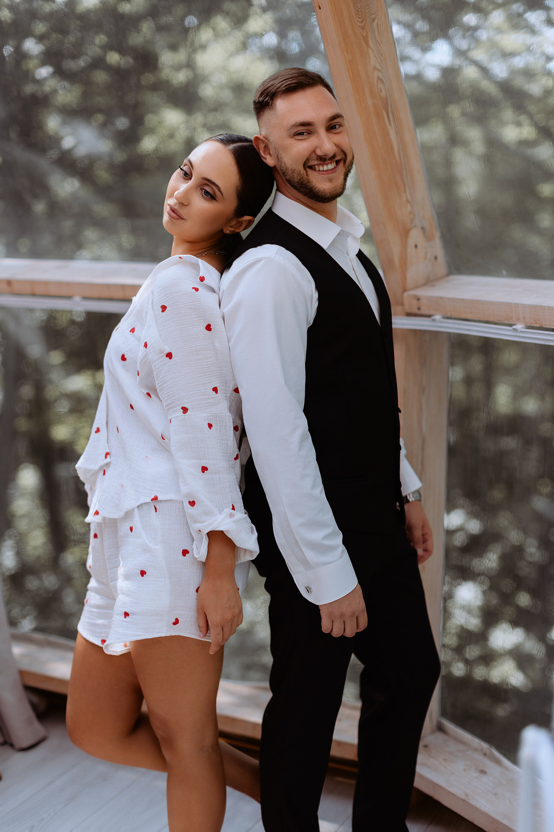 улыбка молодоженов