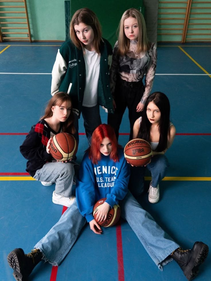 9-11 класс. XPLACEMEDIA — Виньетки в Актобе. Выпускные альбомы в Актобе