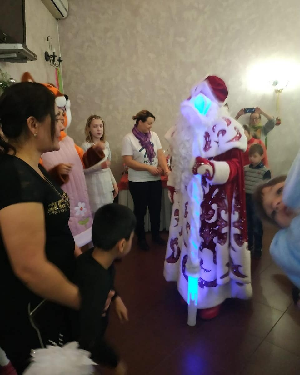 Неделя новогодних чудес: благодарим партнёров за праздник для наших детей