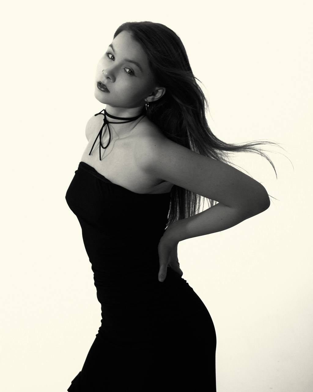 ARINA. DIMA SHABALOVSKY