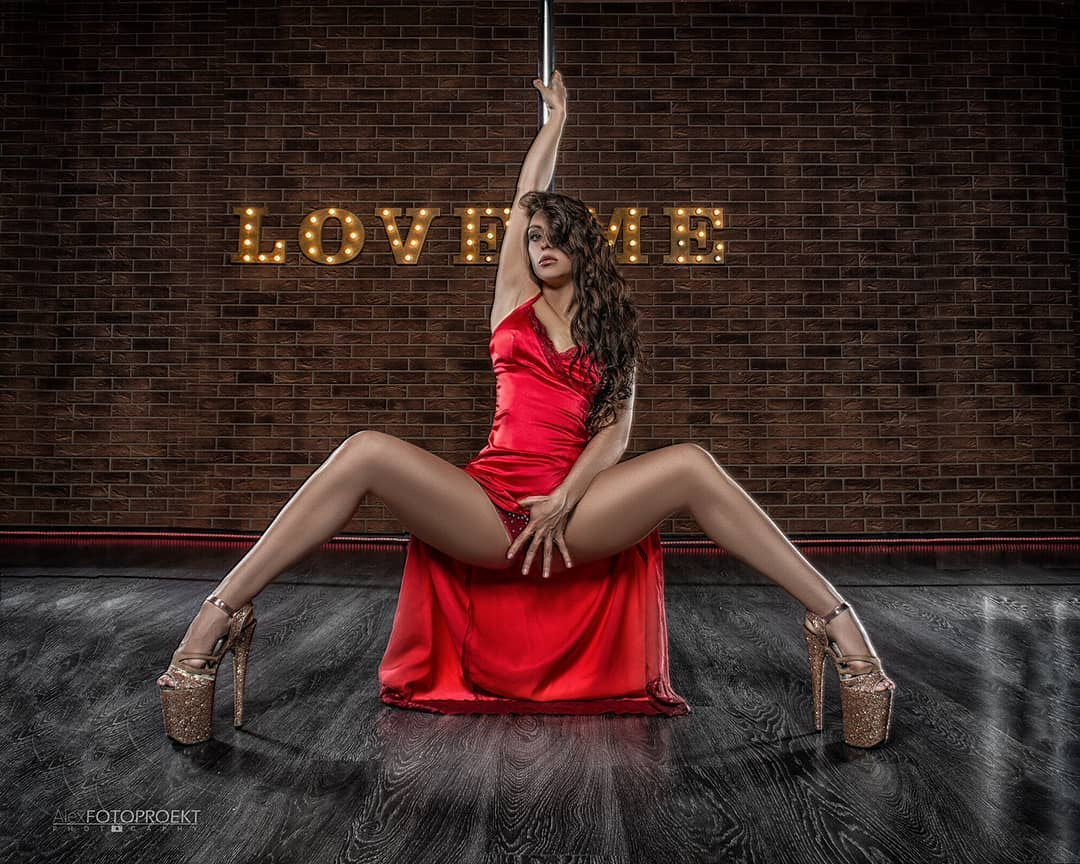 Pole Dance Photo. Fitness, PoleDance и Nude-art фотограф в Новосибирске Александр Коркин