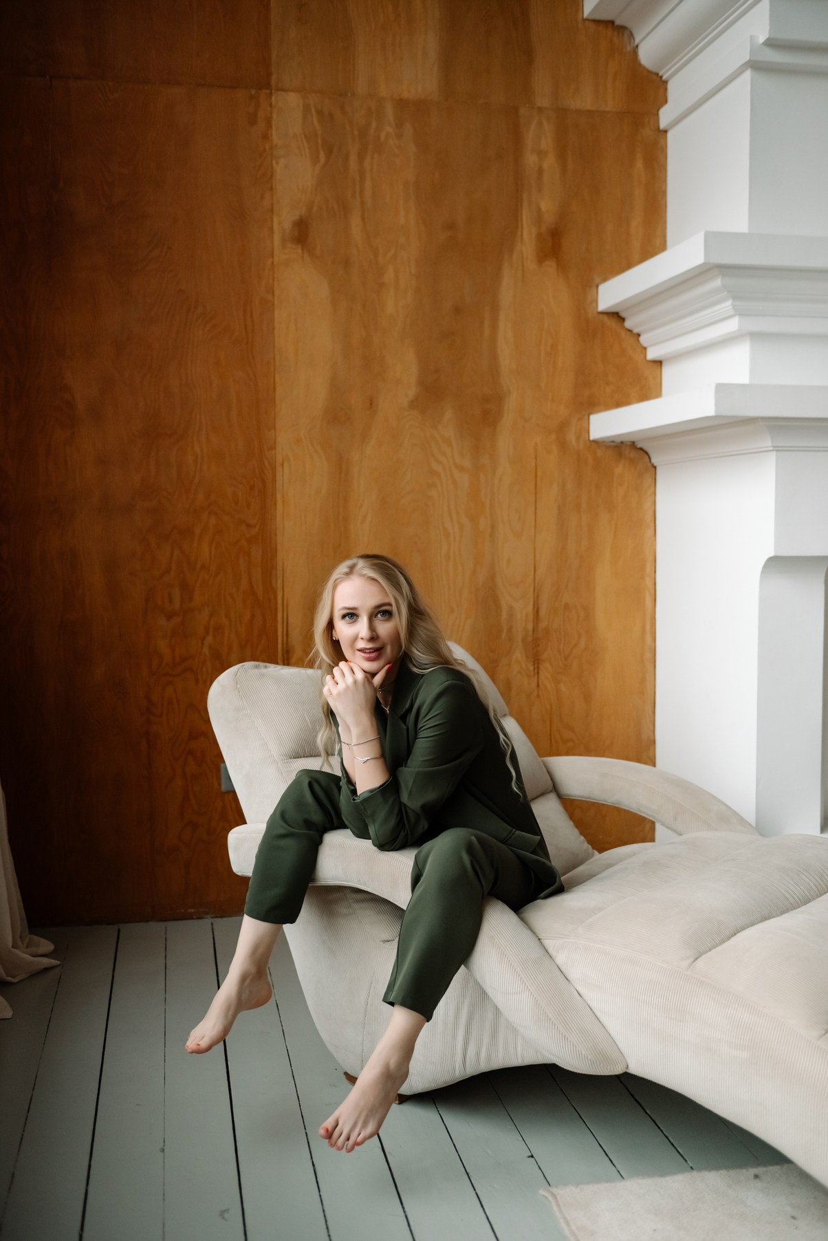 Индивидуальная. Деловой образ с цветами. Свадебный и сеейный фотограф в Санкт-Петербурге Елена Худякова