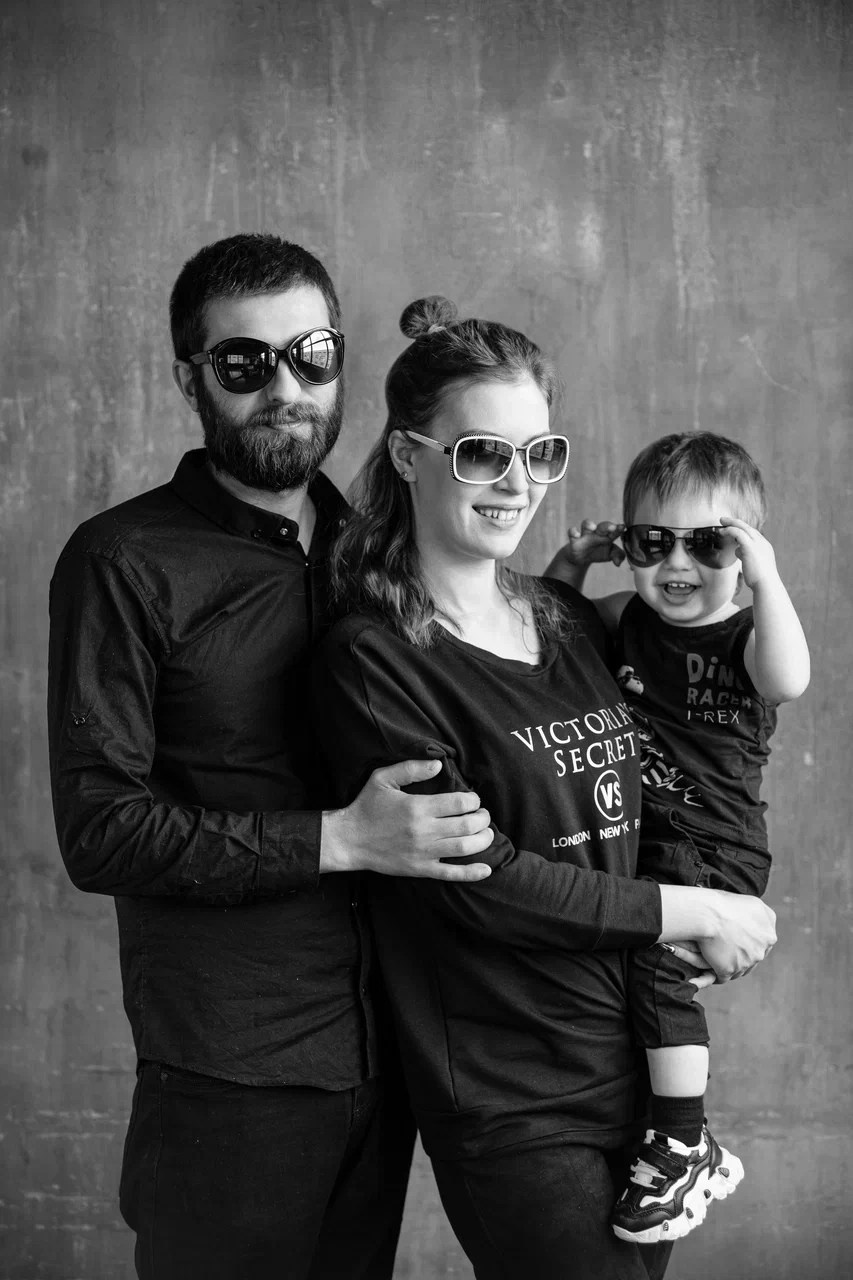 Фотодни «В ЧЁРНОМ» в рамках проекта «В ГЛЯНЕЦ!». Портретный фотограф в Москве Артем Венглинский