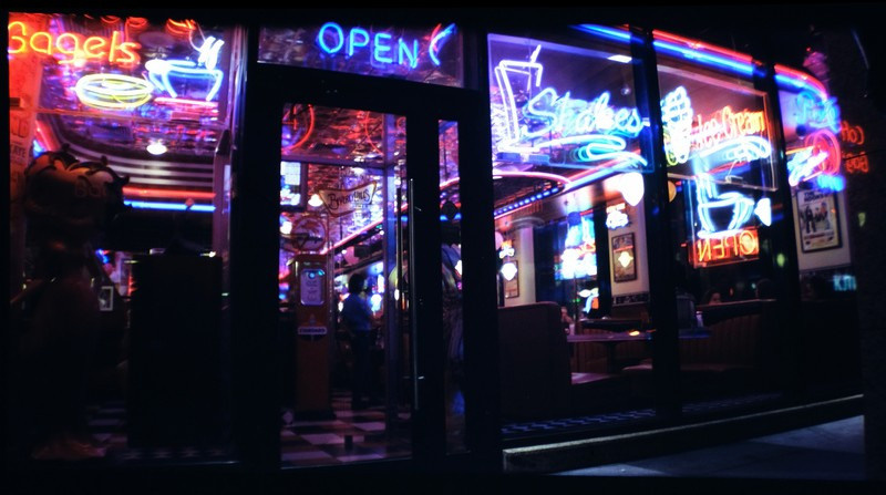 Слайдовые снимки Тверской улицы. Рекламный и коммерческий фотограф | Георгий Романов