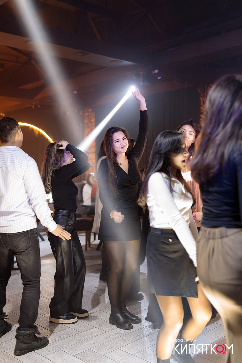 NE BRUKLIN. КИПЯТКОМ КОКШЕТАУ