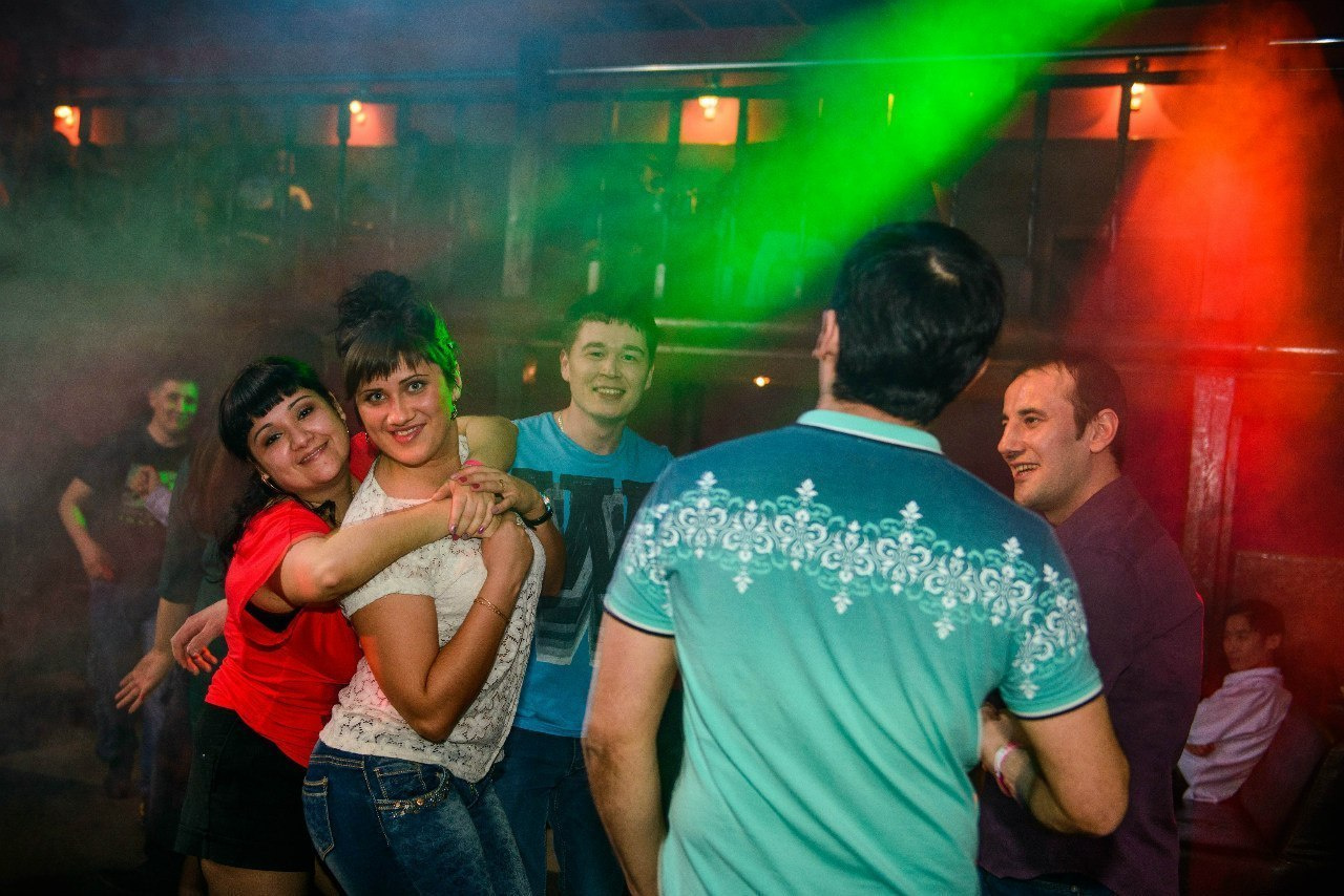 Клубные грезы. Свадебный фотограф на Урале Виктор Соколов