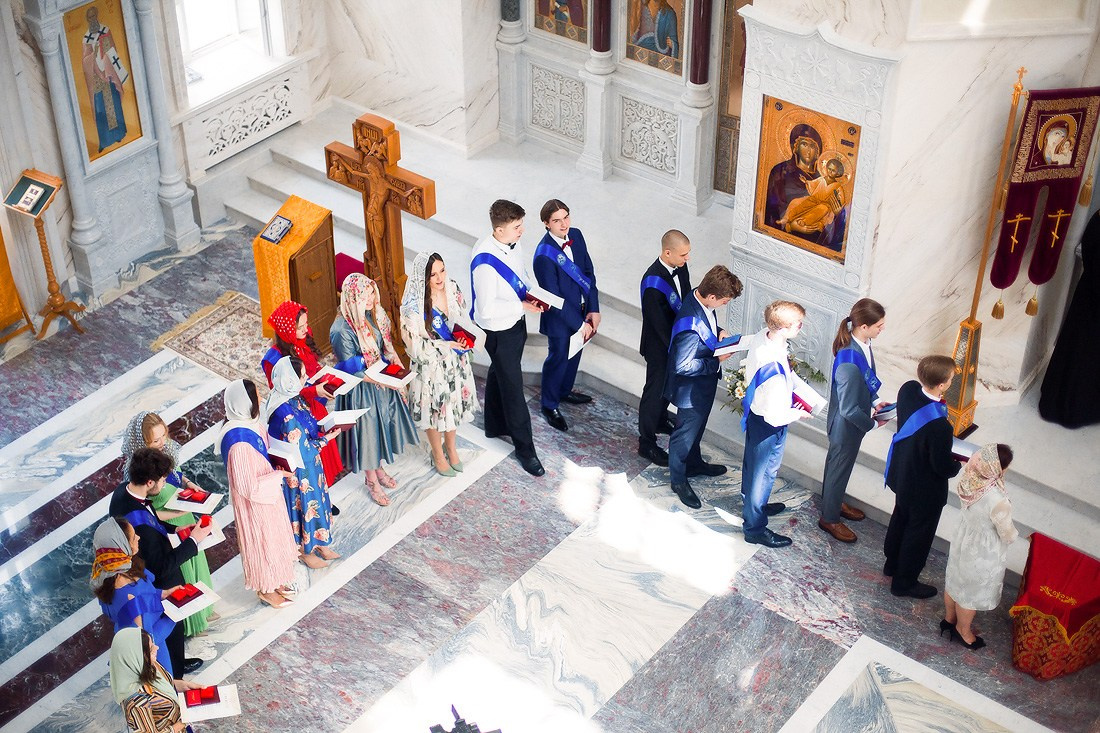 Выпускной в гимназии «Василиада». Репортажный фотограф Борис Геер
