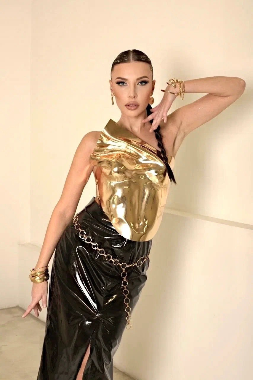 Gold. Персональный стилист Анастасия Фомина