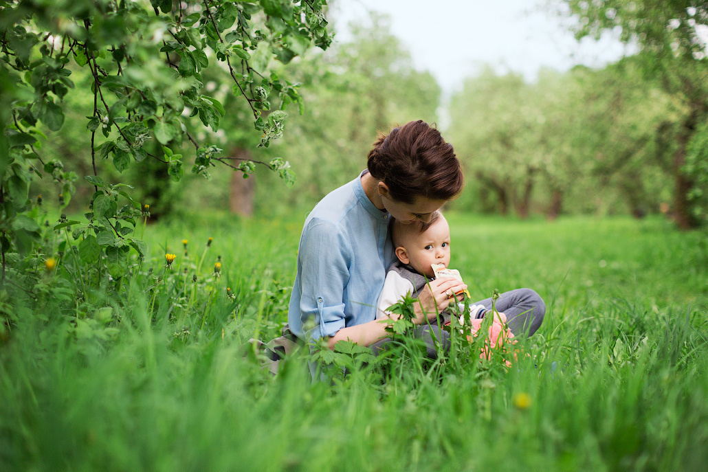 Весенняя фотосессия в яблоневом саду. Фотограф в Москве Татьяна Байкова