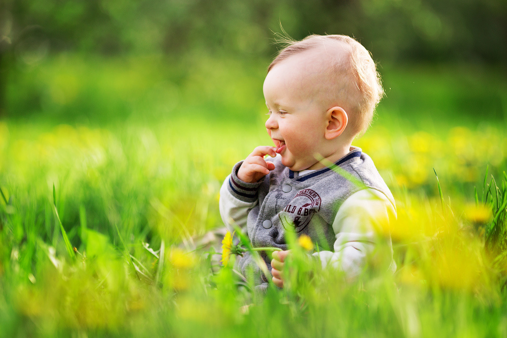 Весенняя фотосессия в яблоневом саду. Фотограф в Москве Татьяна Байкова