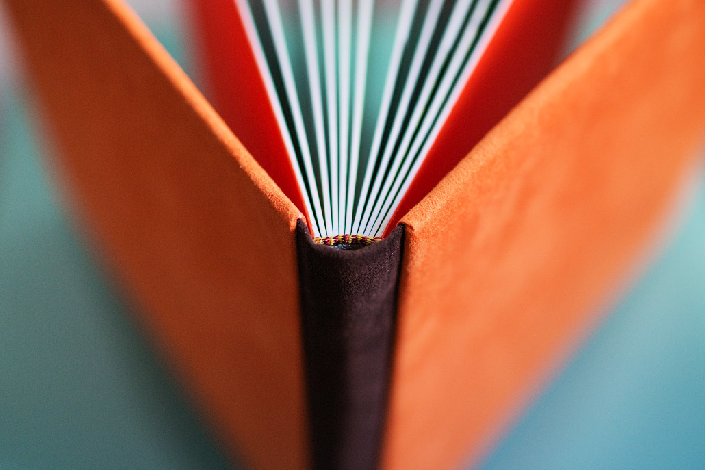 Весенняя фотосессия в яблоневом саду. Фотограф в Москве Татьяна Байкова