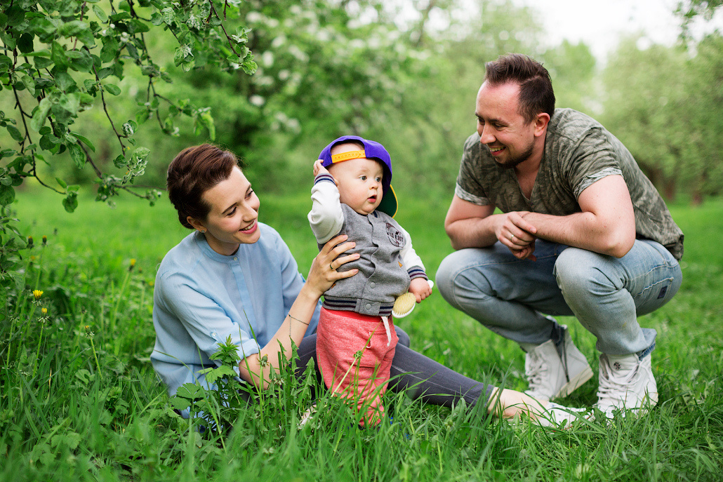 Весенняя фотосессия в яблоневом саду. Фотограф в Москве Татьяна Байкова