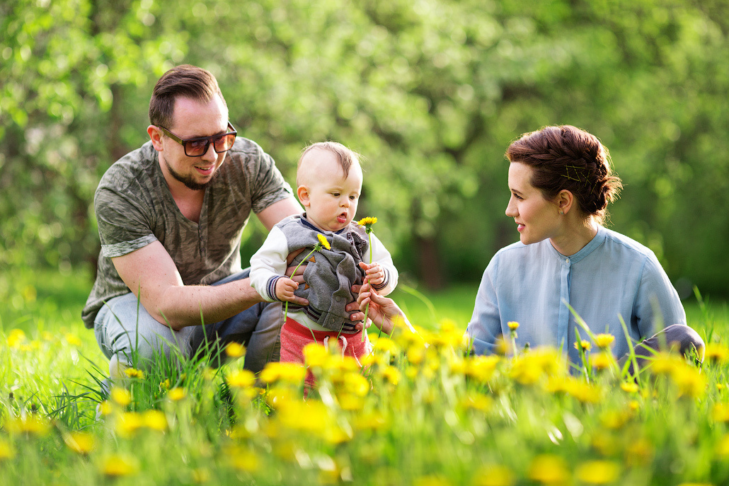 Весенняя фотосессия в яблоневом саду. Фотограф в Москве Татьяна Байкова