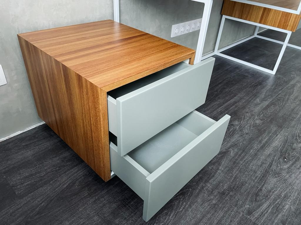 Письменный стол. Klauzevits Workshop