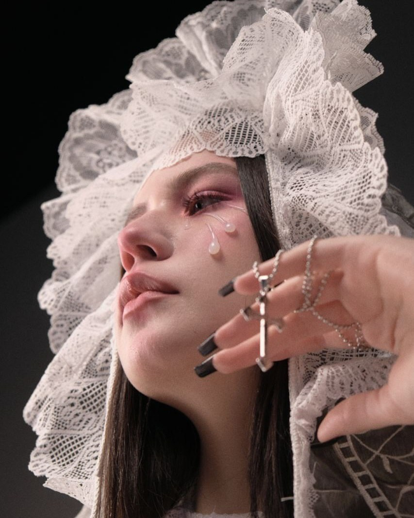 Maiden with a cross. Noffocus — фотограф в Санкт-Петербурге | Контент и арт-съёмка