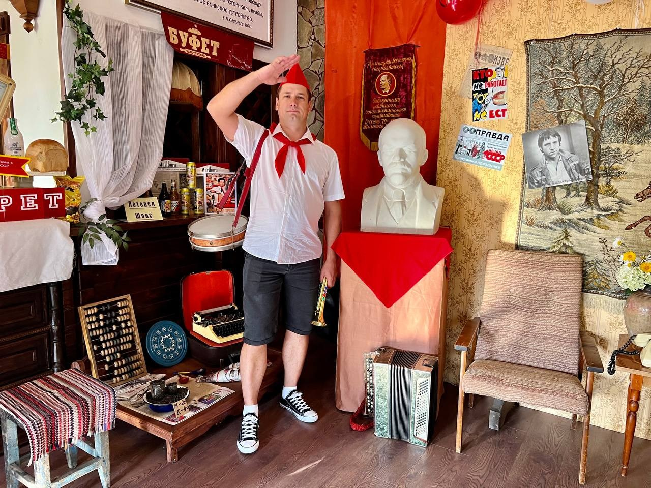 Тематические вечеринки с ведущей Мариной Гребенниковой. Организатор праздников. Ведущая Марина Гребенникова