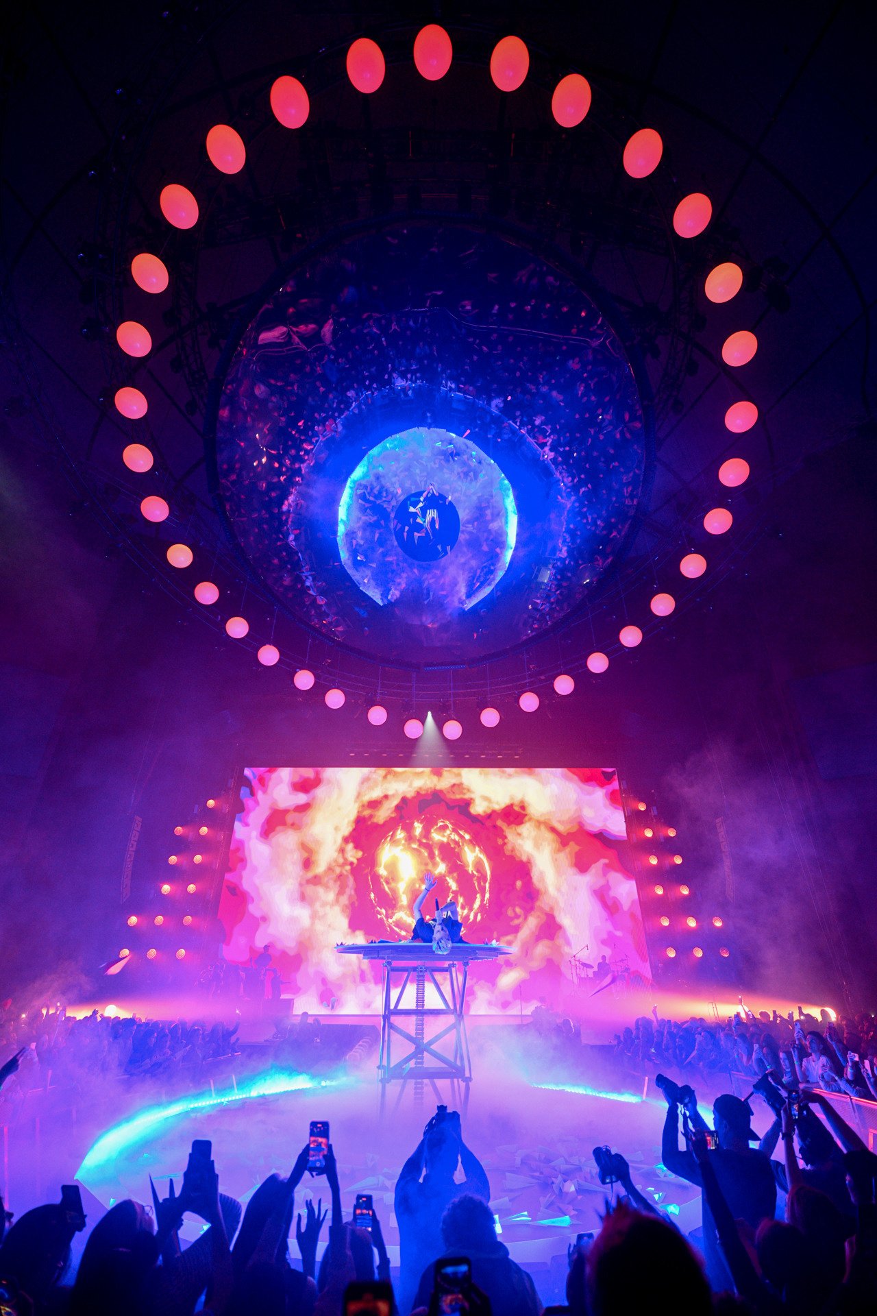 Dima Bilan / 2022. OOPS TEAM