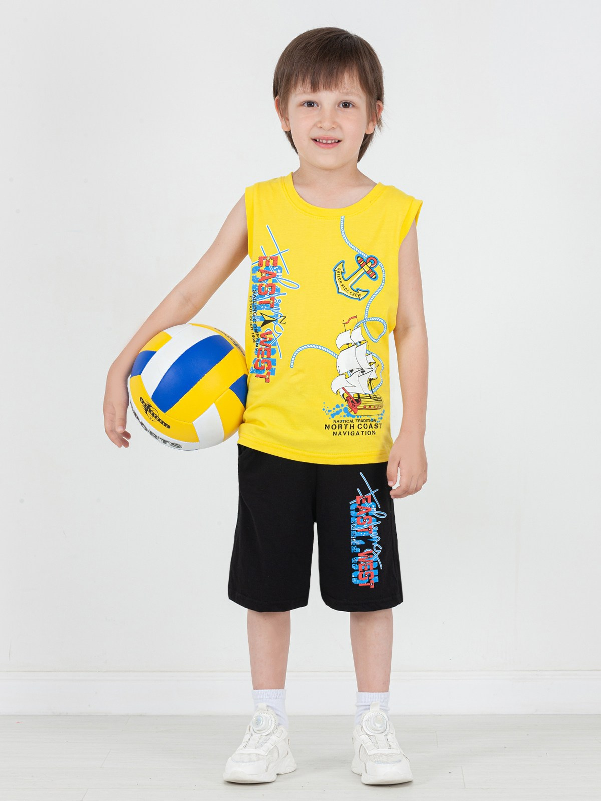 Детская футболки. Сборные фотосъёмки в Москве. фотосессии одежды.фотограф