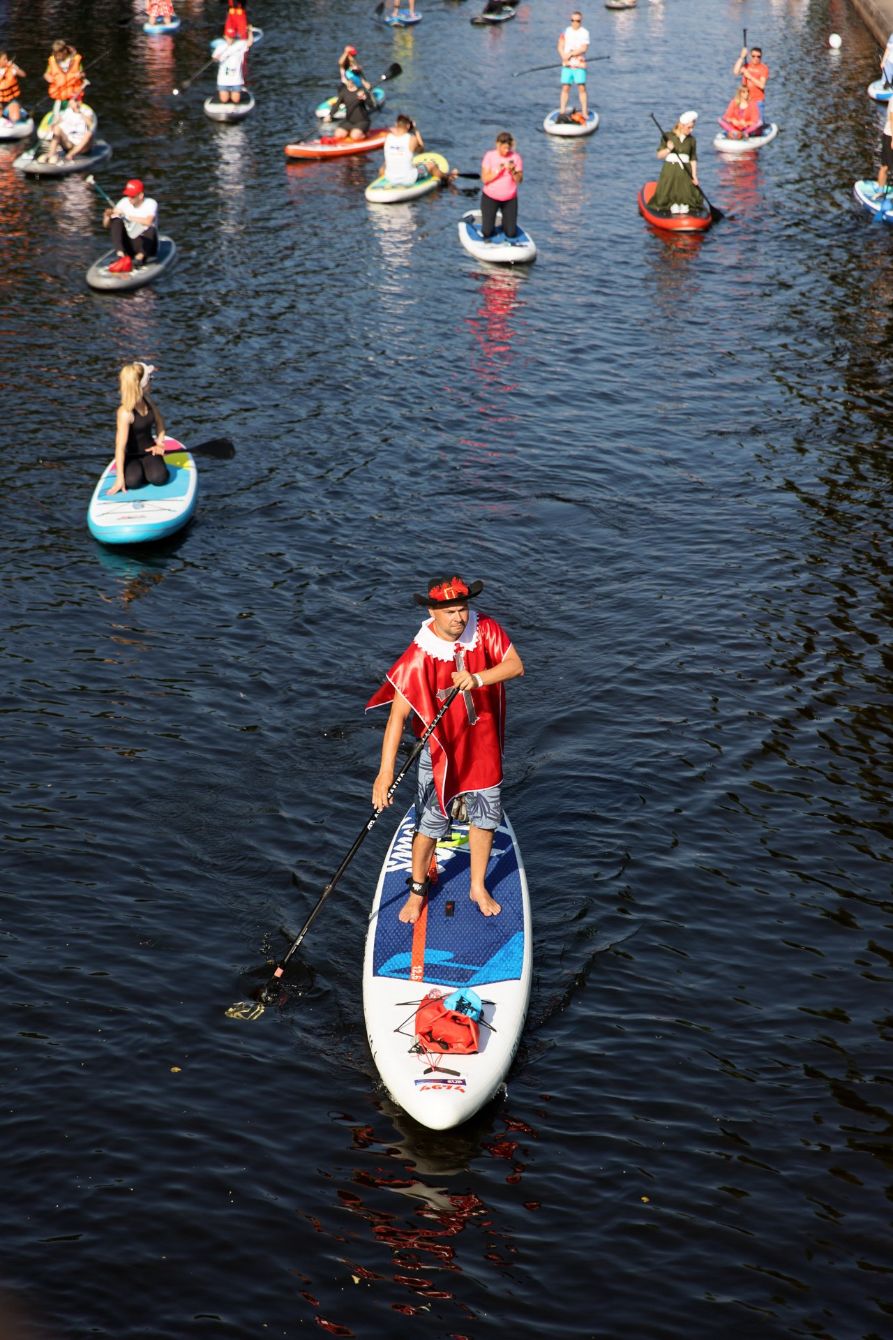 Командообразующее. Фотограф событий, Максим Романенко